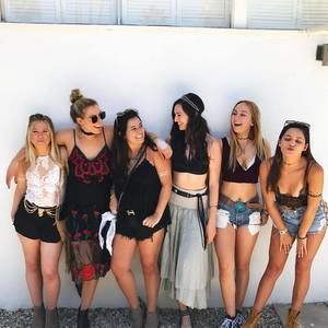 Meet your Posher, Daniela